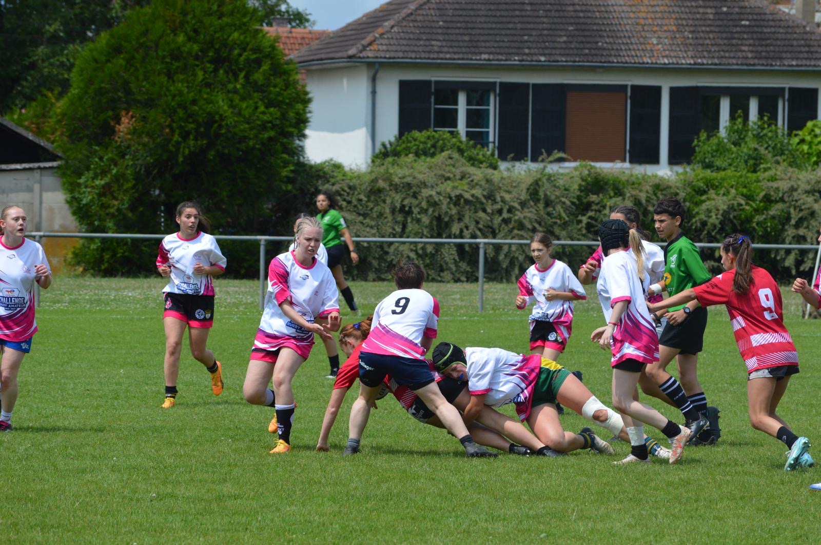 Les filles au Rugby